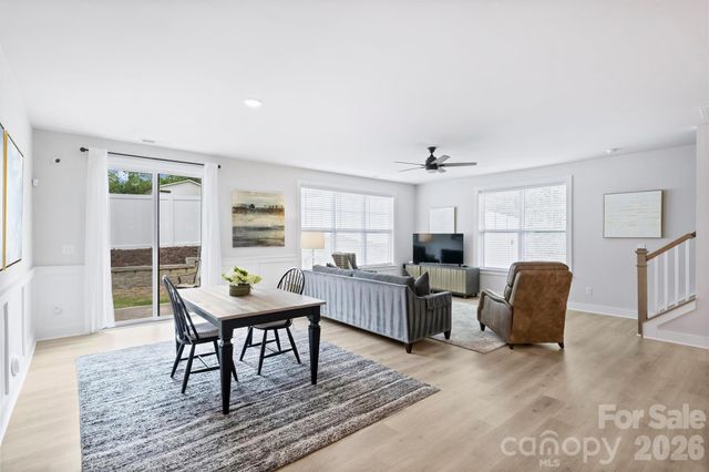 1517 Falcon Street, Charlotte, NC 28211