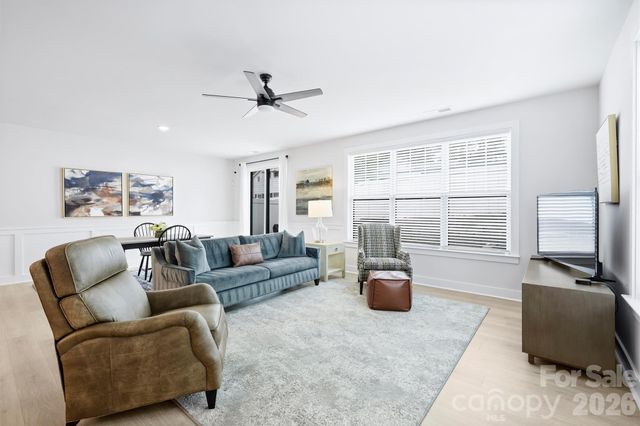 1517 Falcon Street, Charlotte, NC 28211