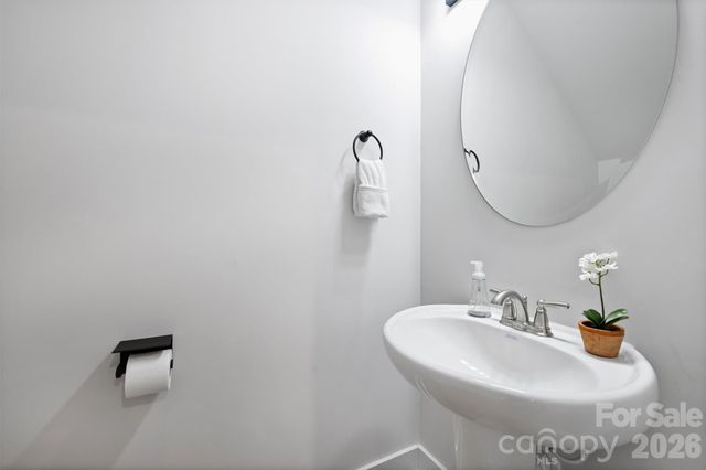 1517 Falcon Street, Charlotte, NC 28211