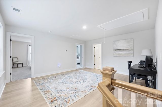 1517 Falcon Street, Charlotte, NC 28211