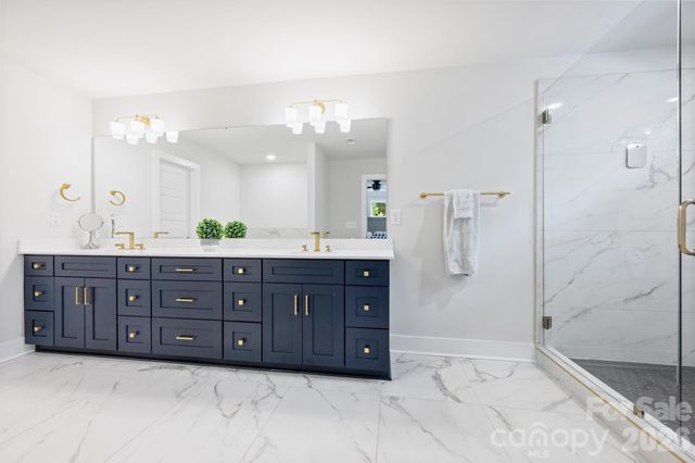 1517 Falcon Street, Charlotte, NC 28211