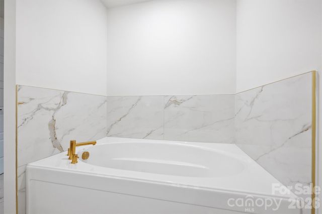 1517 Falcon Street, Charlotte, NC 28211