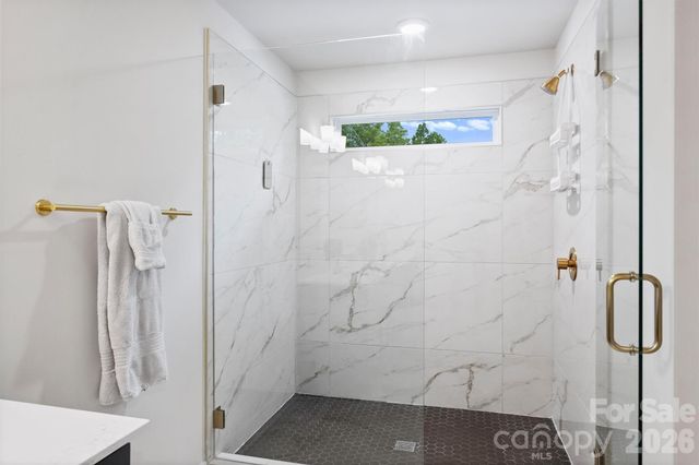 1517 Falcon Street, Charlotte, NC 28211