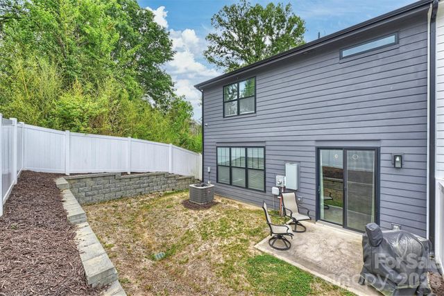 1517 Falcon Street, Charlotte, NC 28211