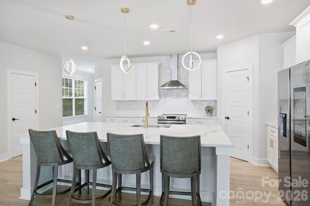 1517 Falcon Street, Charlotte, NC 28211