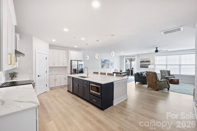 1517 Falcon Street, Charlotte, NC 28211