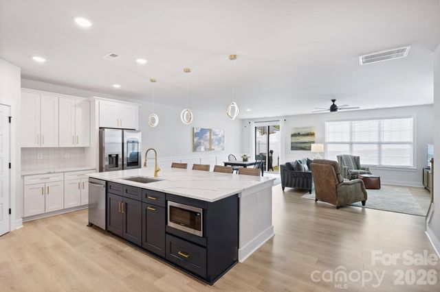 1517 Falcon Street, Charlotte, NC 28211