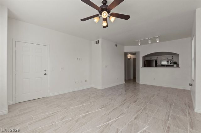 10001 Peace Way 1289, Las Vegas, NV 89147