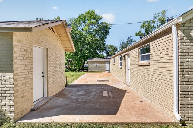 912 Livingston St, Old Hickory, TN 37138