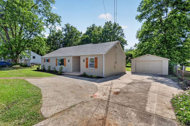 912 Livingston St, Old Hickory, TN 37138