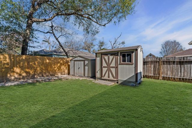 307 Sulky Trail Street, Houston, TX 77060