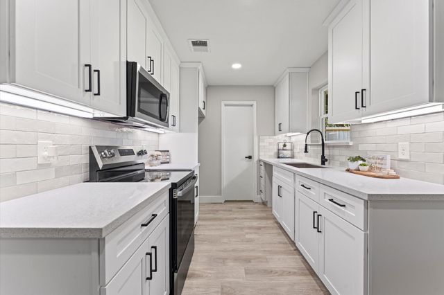 307 Sulky Trail Street, Houston, TX 77060