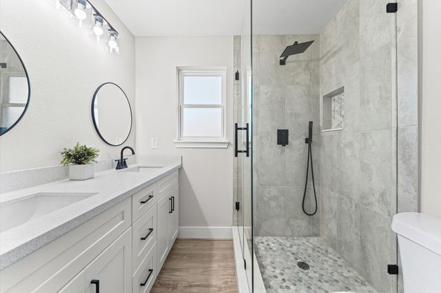 307 Sulky Trail Street, Houston, TX 77060