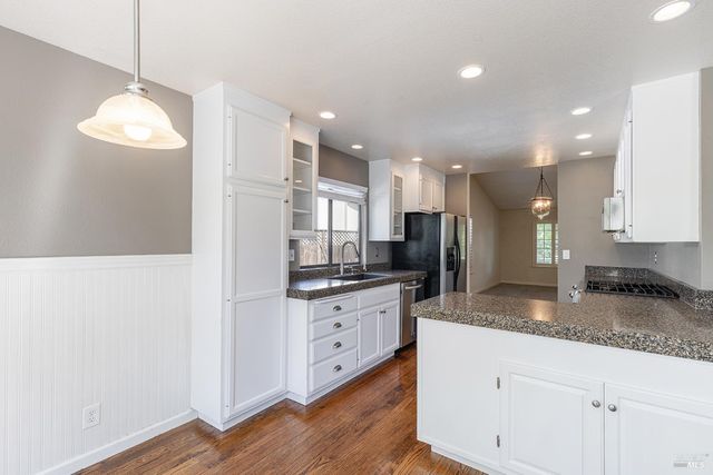 2387 Lujo Ct, Santa Rosa, CA 95403