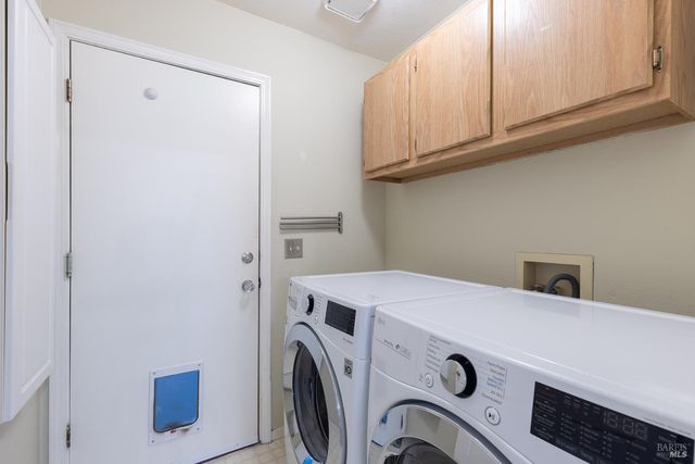 2387 Lujo Ct, Santa Rosa, CA 95403