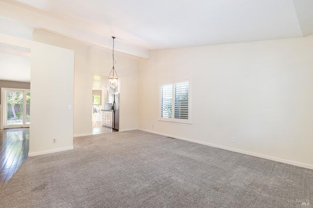 2387 Lujo Ct, Santa Rosa, CA 95403