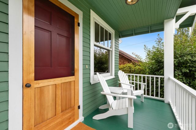 4611 34th Avenue W, Seattle, WA 98199