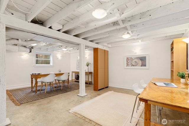 4611 34th Avenue W, Seattle, WA 98199