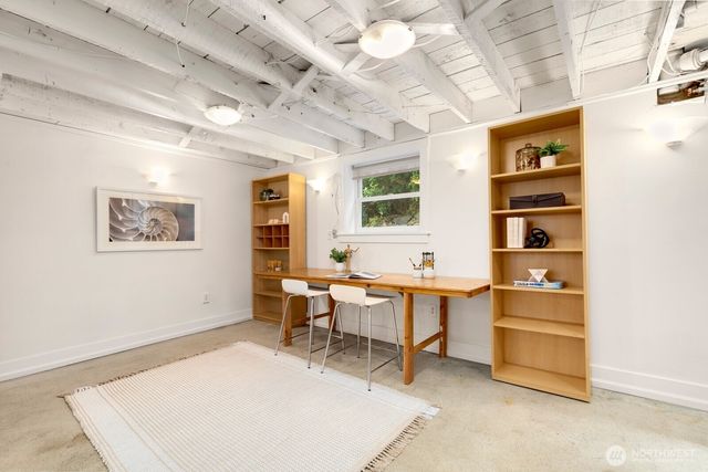4611 34th Avenue W, Seattle, WA 98199