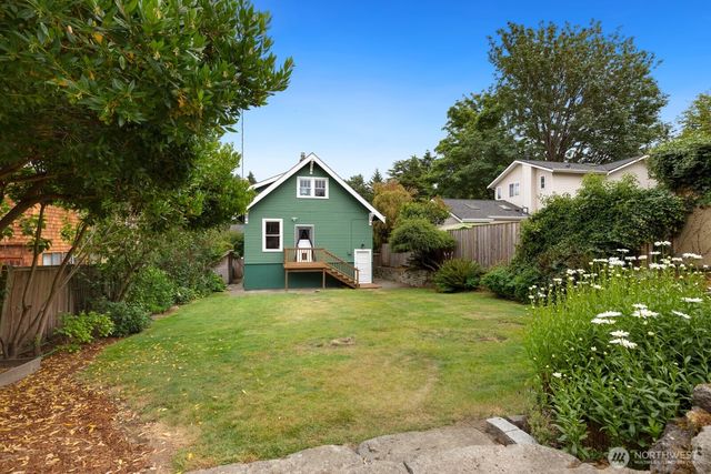 4611 34th Avenue W, Seattle, WA 98199