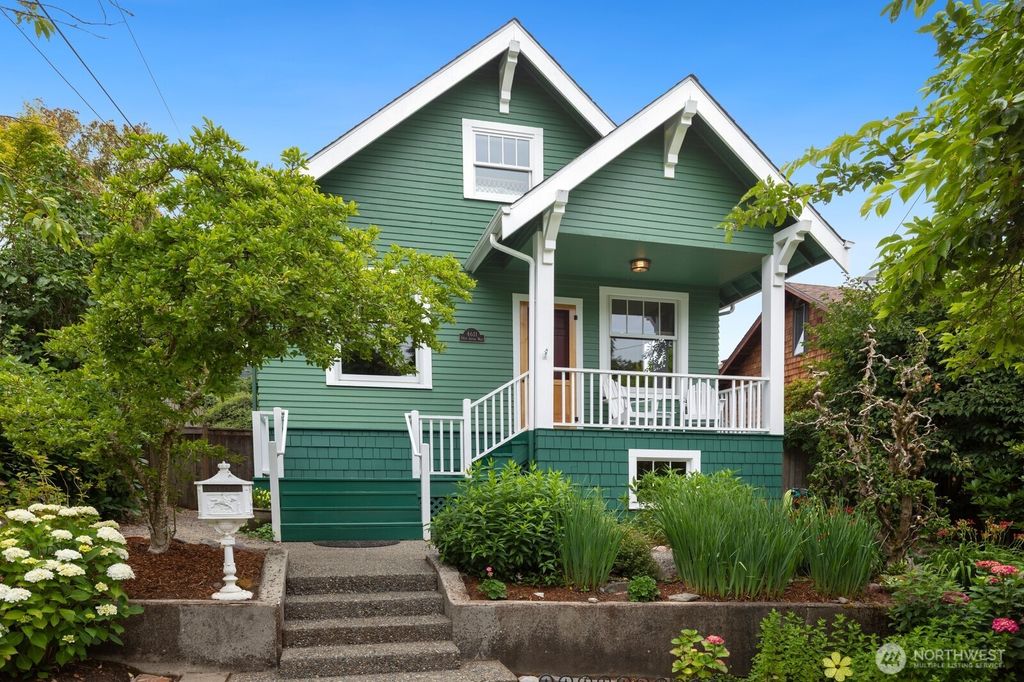 4611 34th Avenue W, Seattle, WA 98199