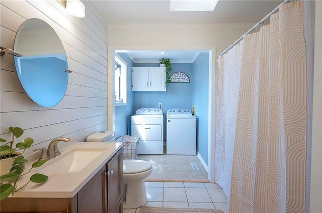 3916 SW HIDDEN COVE Drive, Lee's Summit, MO 64082