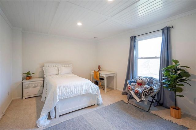 3916 SW HIDDEN COVE Drive, Lee's Summit, MO 64082