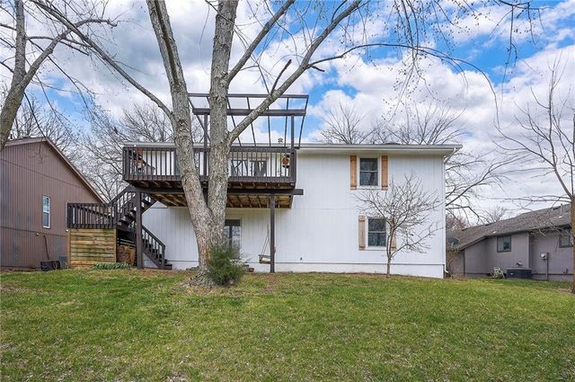 3916 SW HIDDEN COVE Drive, Lee's Summit, MO 64082