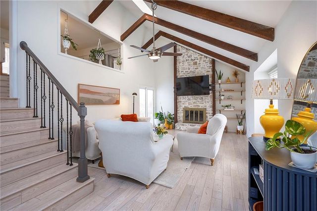 3916 SW HIDDEN COVE Drive, Lee's Summit, MO 64082