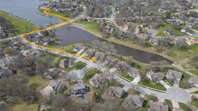 3916 SW HIDDEN COVE Drive, Lee's Summit, MO 64082