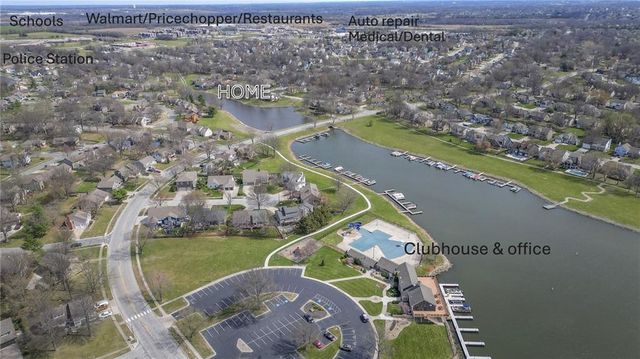 3916 SW HIDDEN COVE Drive, Lee's Summit, MO 64082