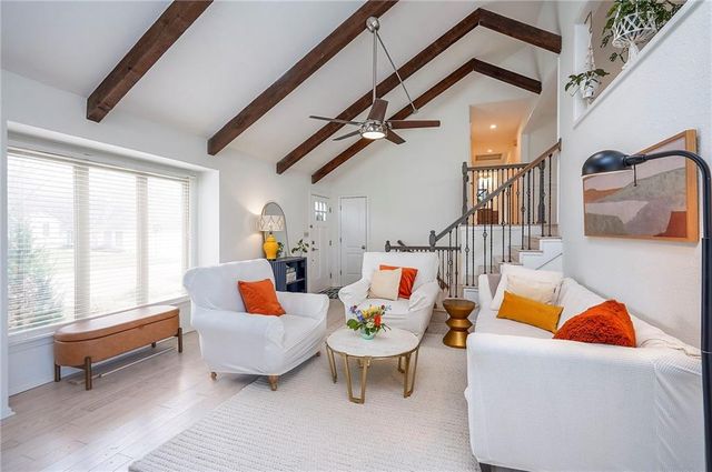 3916 SW HIDDEN COVE Drive, Lee's Summit, MO 64082