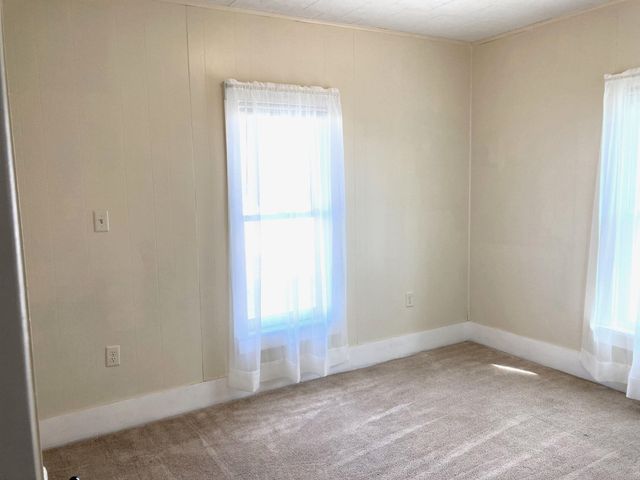 324 Sumner Street, Waterloo, IA 50703