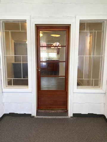 324 Sumner Street, Waterloo, IA 50703