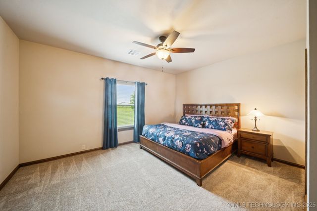 21 E 171st Street S, Glenpool, OK 74033