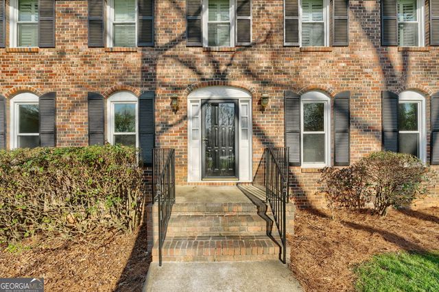 300 Millbrook Farm Court, Marietta, GA 30068