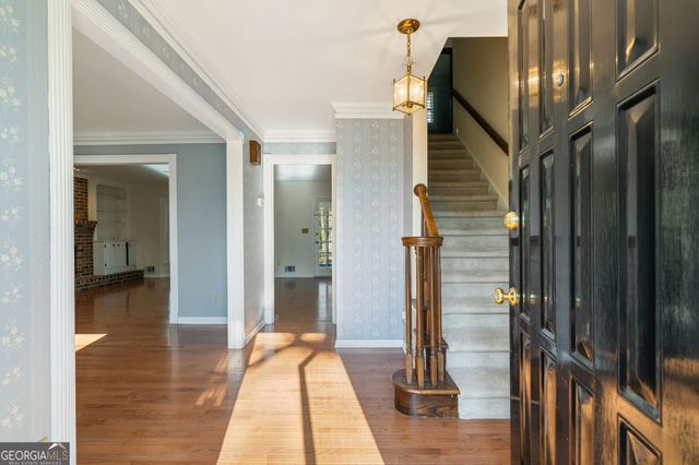 300 Millbrook Farm Court, Marietta, GA 30068