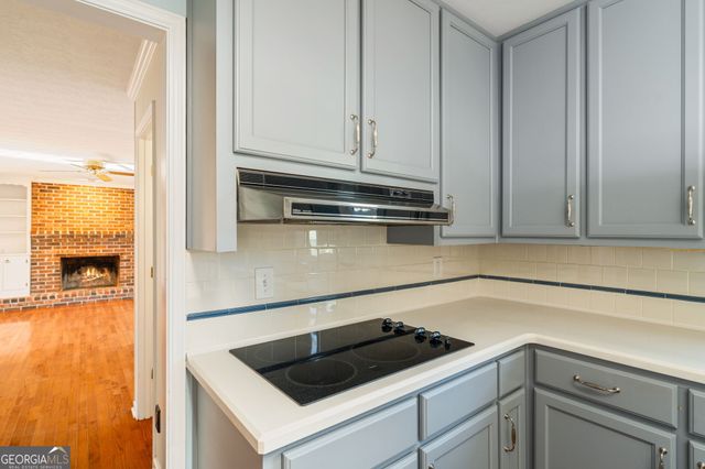 300 Millbrook Farm Court, Marietta, GA 30068