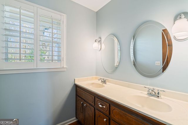 300 Millbrook Farm Court, Marietta, GA 30068