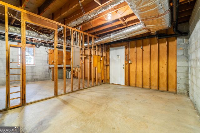 300 Millbrook Farm Court, Marietta, GA 30068