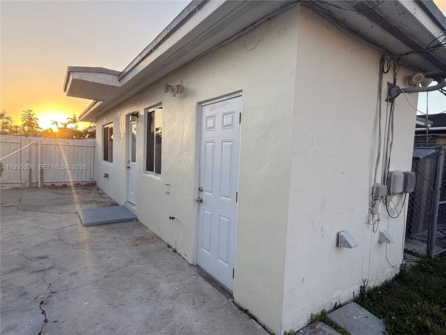 43 NW 76th Ave 0, Miami, FL 33126