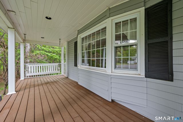 20 Saxton Brook Drive, Simsbury, CT 06070