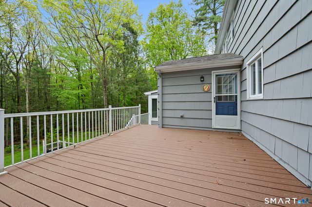 20 Saxton Brook Drive, Simsbury, CT 06070