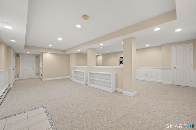 20 Saxton Brook Drive, Simsbury, CT 06070