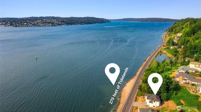 1989 Beach Dr E, Port Orchard, WA 98366