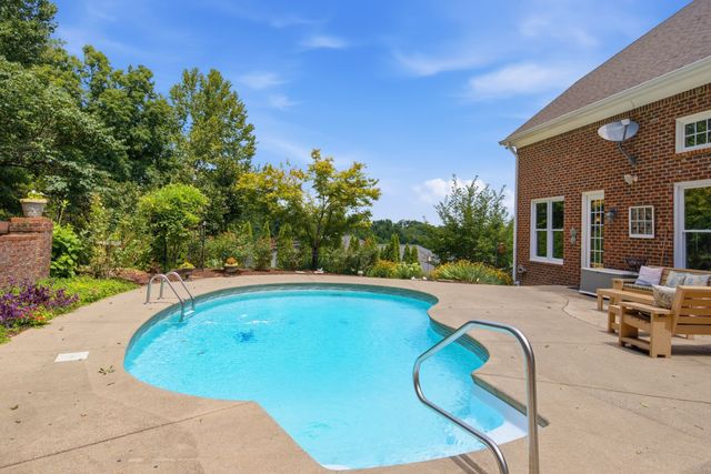 417 Sandcastle Rd, Franklin, TN 37069
