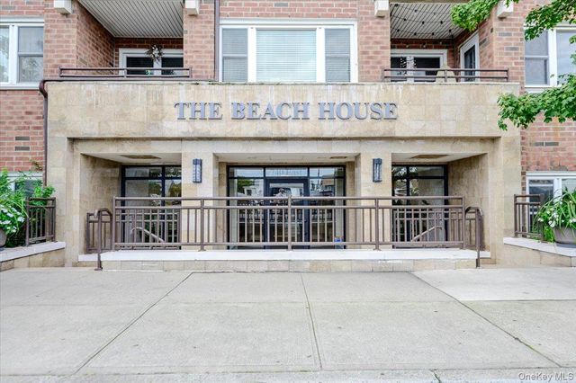 740 E Broadway 4G, Long Beach, NY 11561