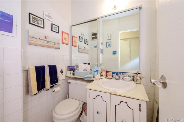 740 E Broadway 4G, Long Beach, NY 11561