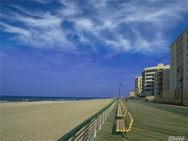 740 E Broadway 4G, Long Beach, NY 11561