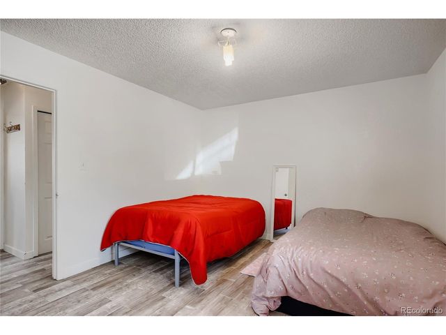 1236 Olathe St, Aurora, CO 80011